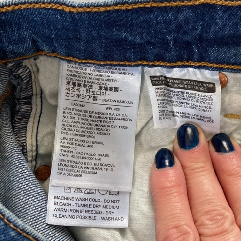 ❗️SOLD❗️Levi’s Ribcage Striaght Jeans Size 26 - Picture 9 of 12